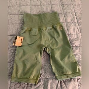 Free People Movement Good Karma green biker shorts women’s XS